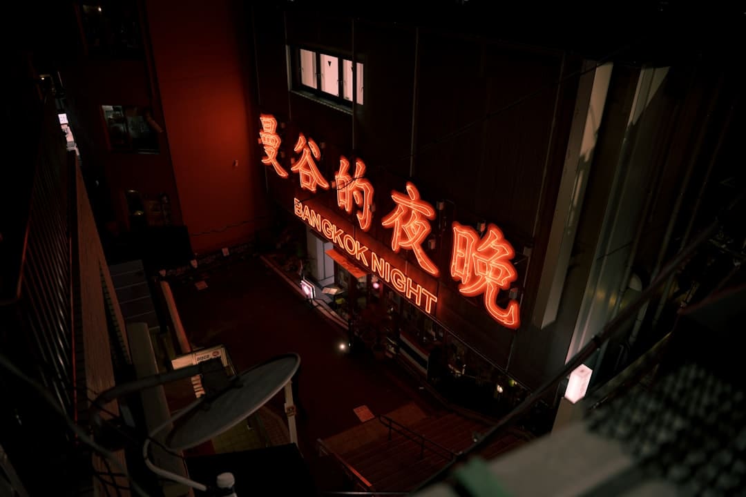 丞磊林允好嗑成这样 眼神拉丝甜度爆表